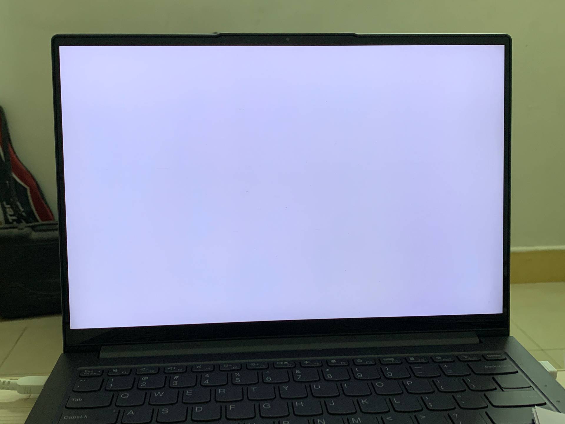 एलसीडी सेतो स्क्रिन दुविधा? CNK को तीन-चरण समस्या निवारण विधिले कुशल समाधानलाई सशक्त बनाउँछ!